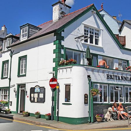 The Britannia Coaching Inn Aberdyfi Exteriér fotografie